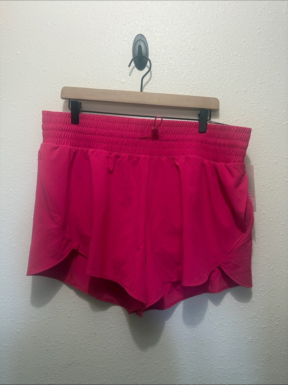 all in motion Athletic Shorts Duo - Hot Pink & Sage Green - Size XL - Picture 6 of 10